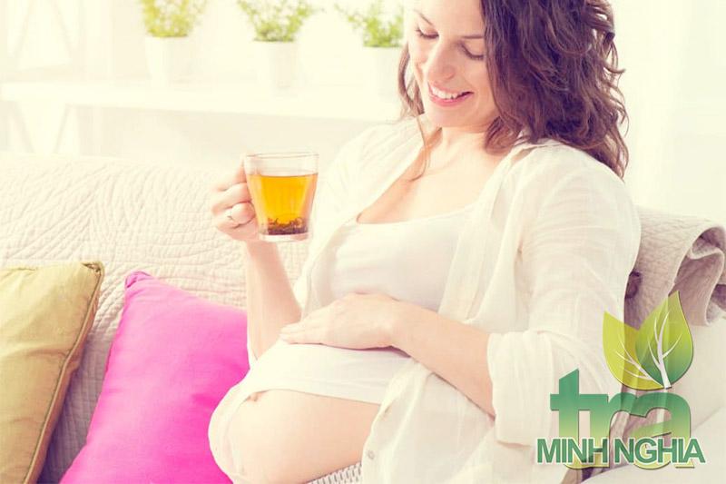Trà Sơn Mật Hồng Sâm bầu có uống được không?