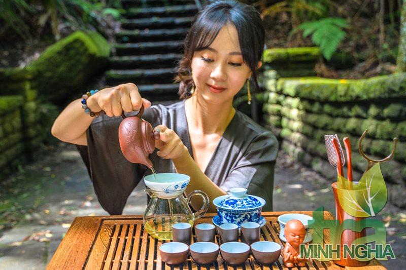 Uống chè Thái Nguyên cũng là một nghệ thuật