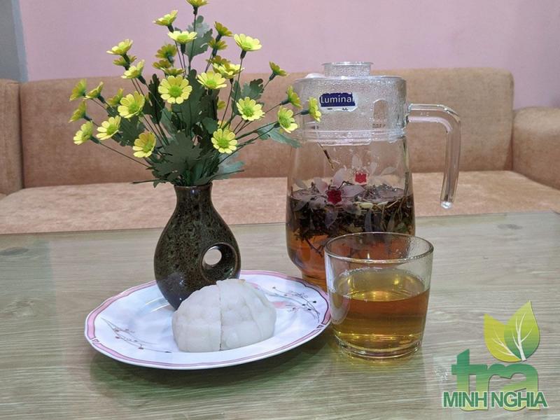 Pha trà sơn mật hồng sâm uống hàng ngày đem lại nhiều lợi ích sức khỏe